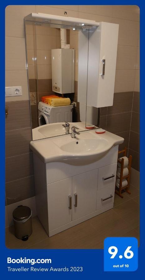 Blonde River Apartman Sőtér Szeged Esterno foto