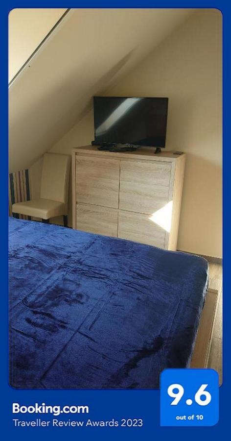 Appartamento Blonde River Apartman Sőtér Szeged Esterno foto