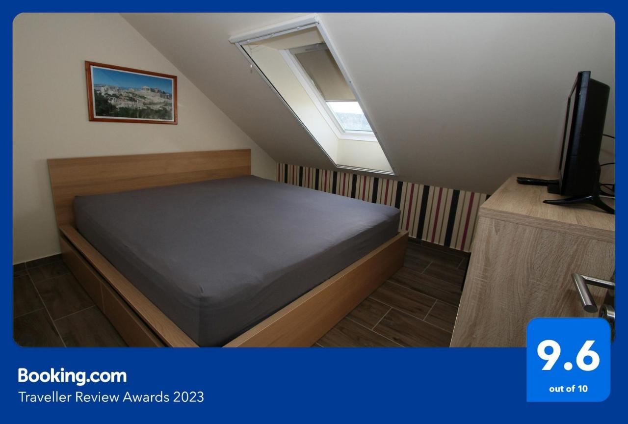 Blonde River Apartman Sőtér Szeged Esterno foto